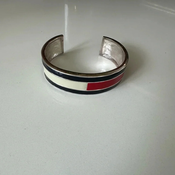 Tommy Hilfiger Vintage Silver
tone Bangle Bracelet - Picture 1 of 5